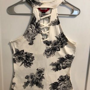 Hot Kiss halter v-neck top